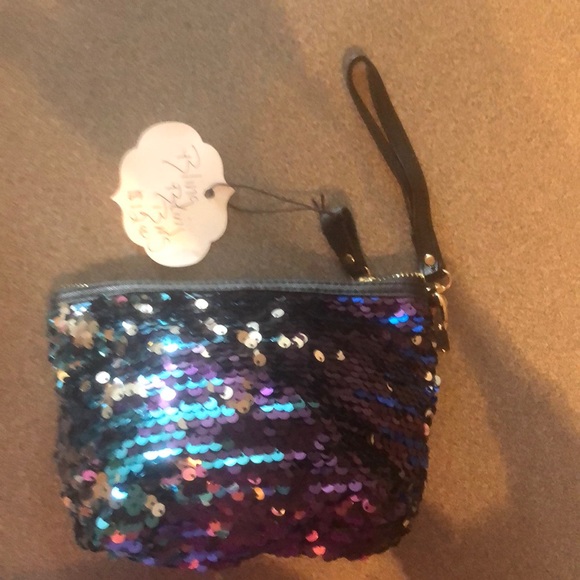 Cosmetic Bag - Picture 2 of 3